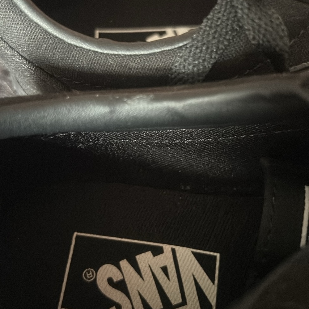 WOMEN’S TENNIS SHOES - Picture 7 of 12